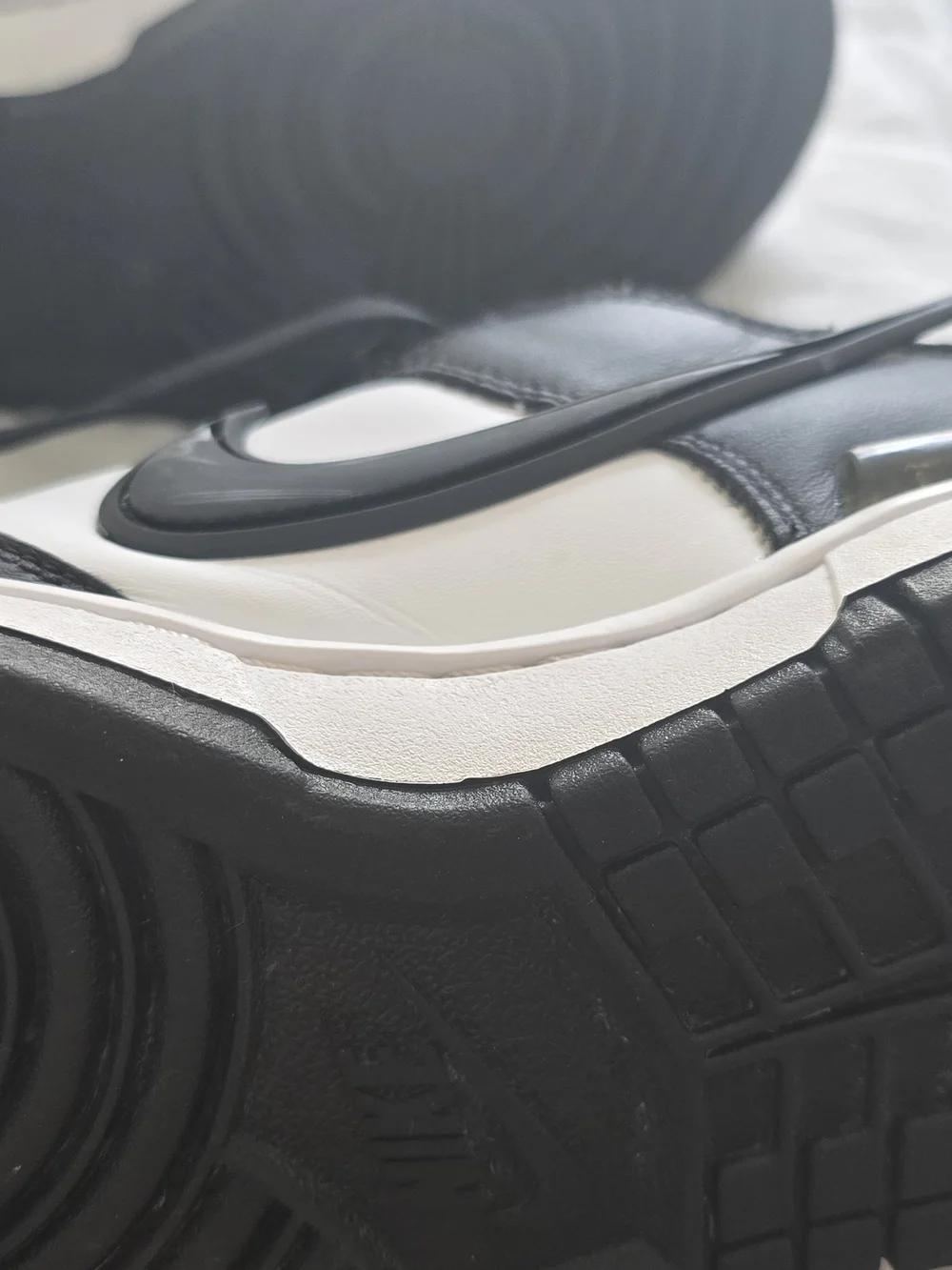 Kids Black and White Low-Top Sneakers - Nike